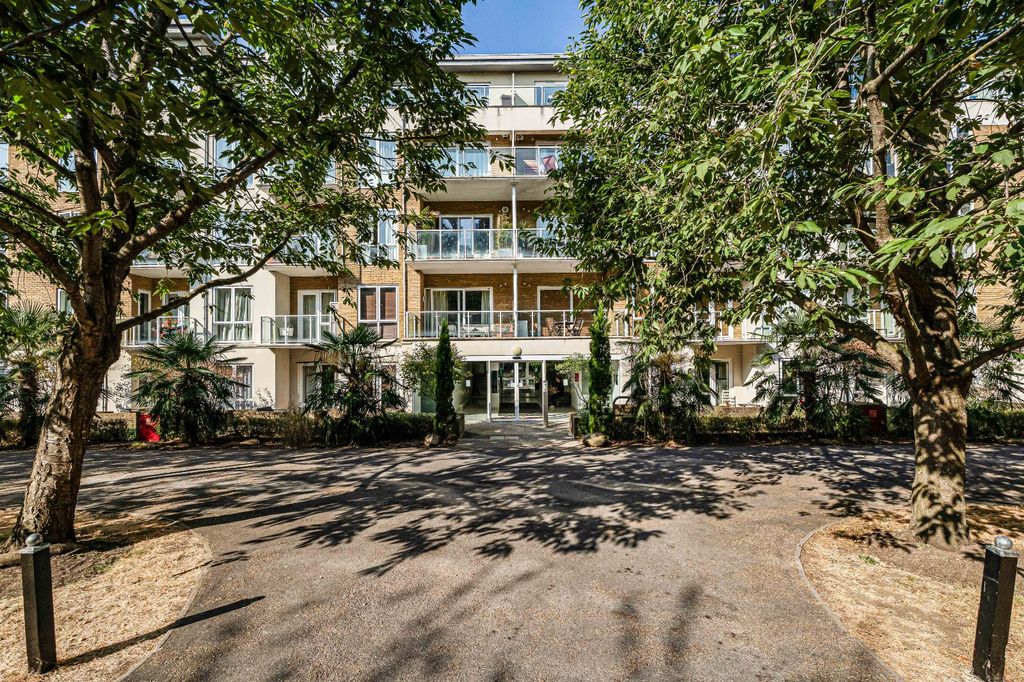 Property photo 1 of 29