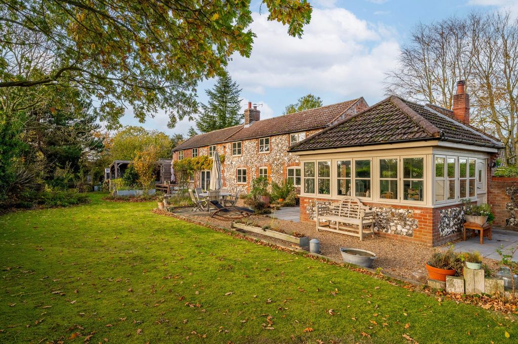 Property photo 1 of 26