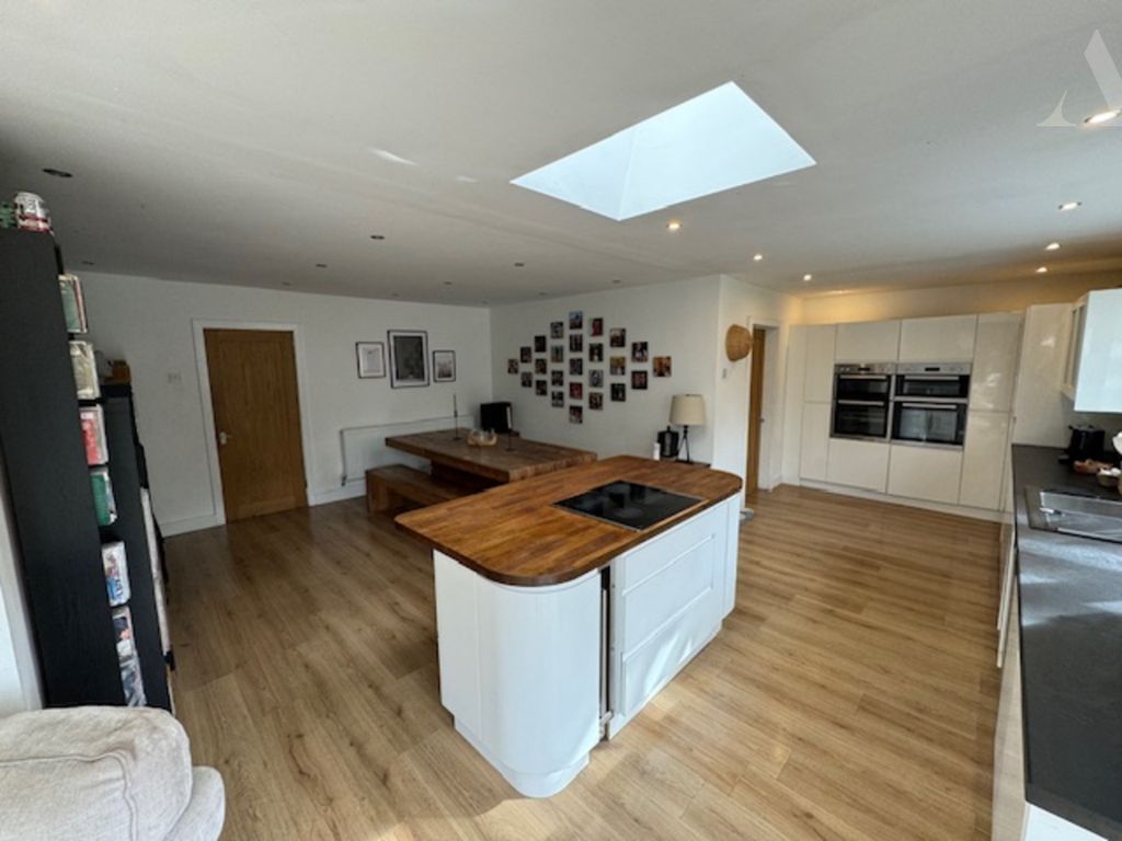 Property photo 2 of 22 Maud Road Kitchen Diner 5
