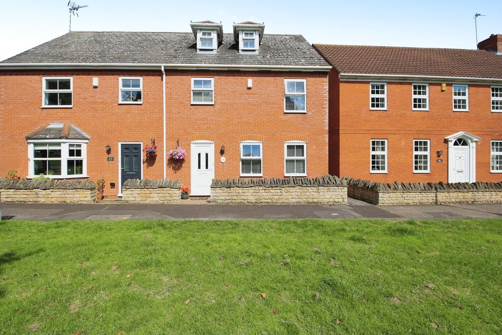 Property photo 1 of 1