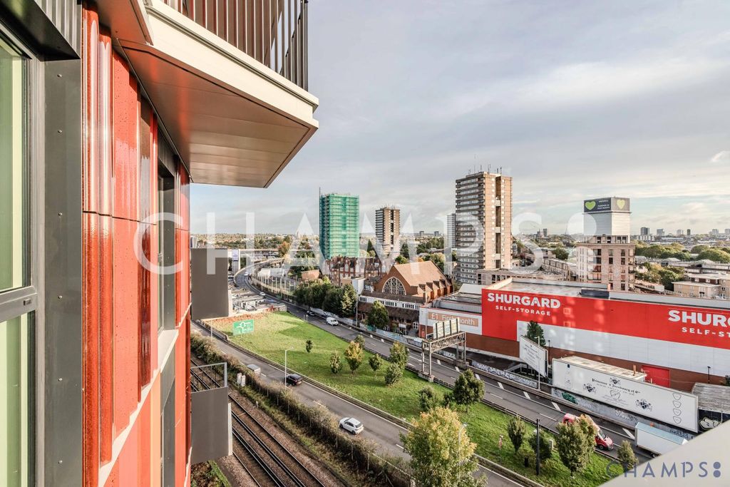 Property photo 2 of 11 Gallery