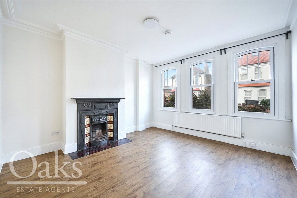 Property photo 2 of 12 Picture No. 02