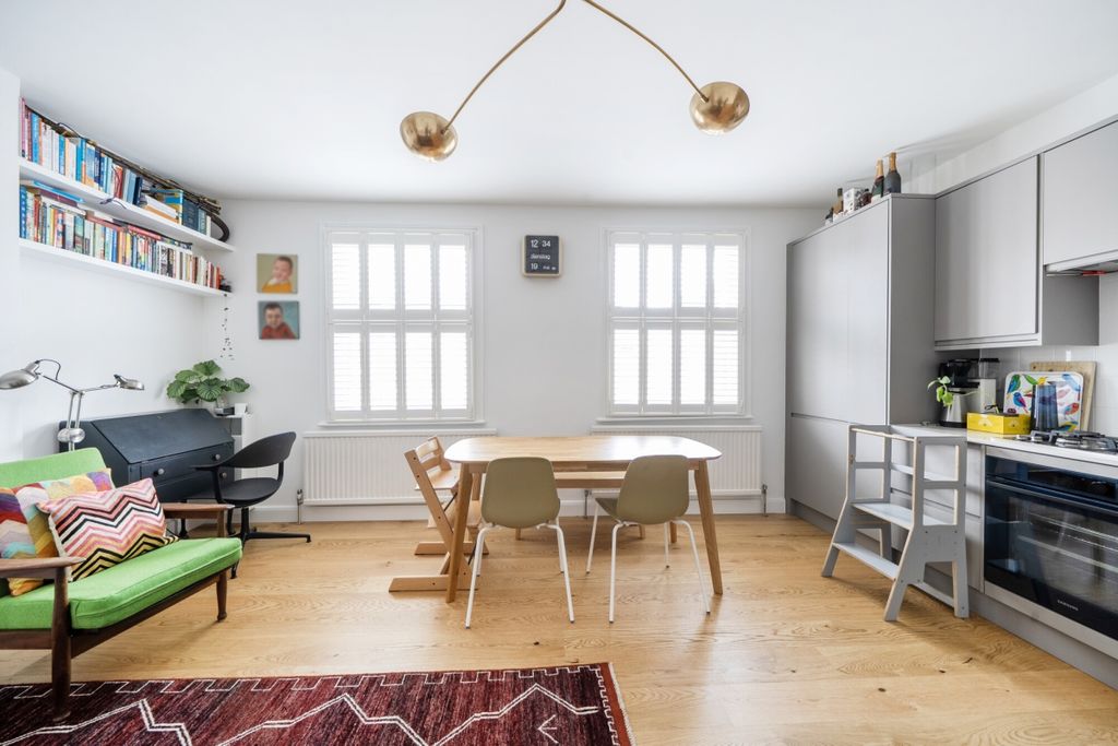 Property photo 1 of 19