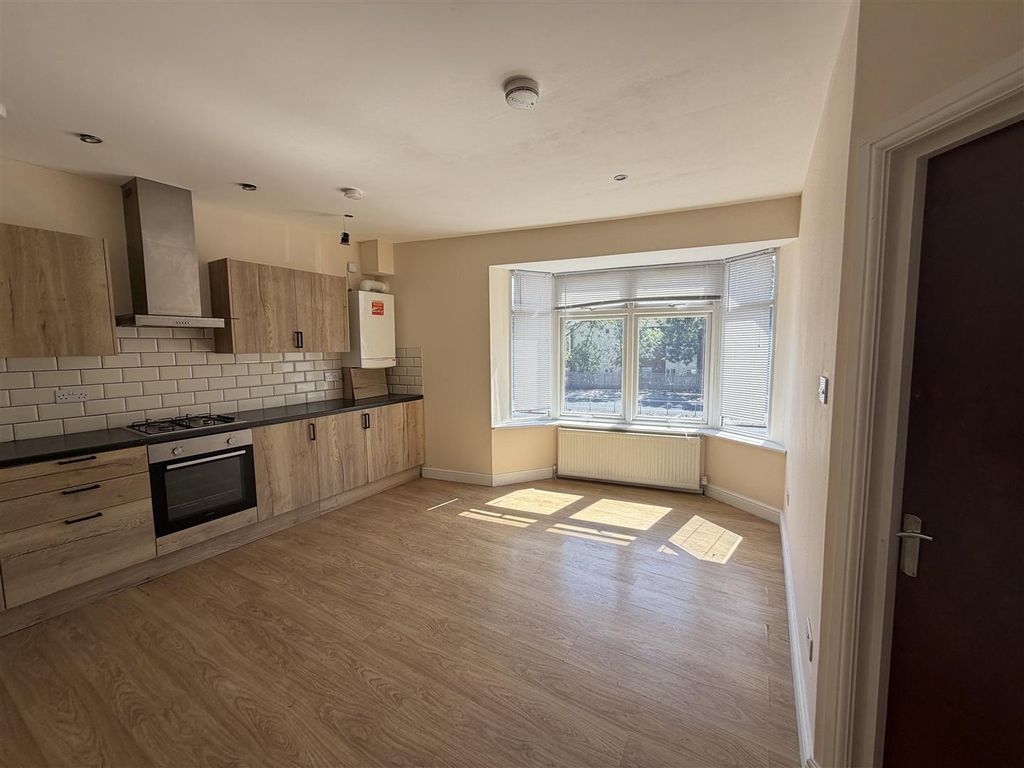 Property photo 3 of 9 Img_1406.Jpg