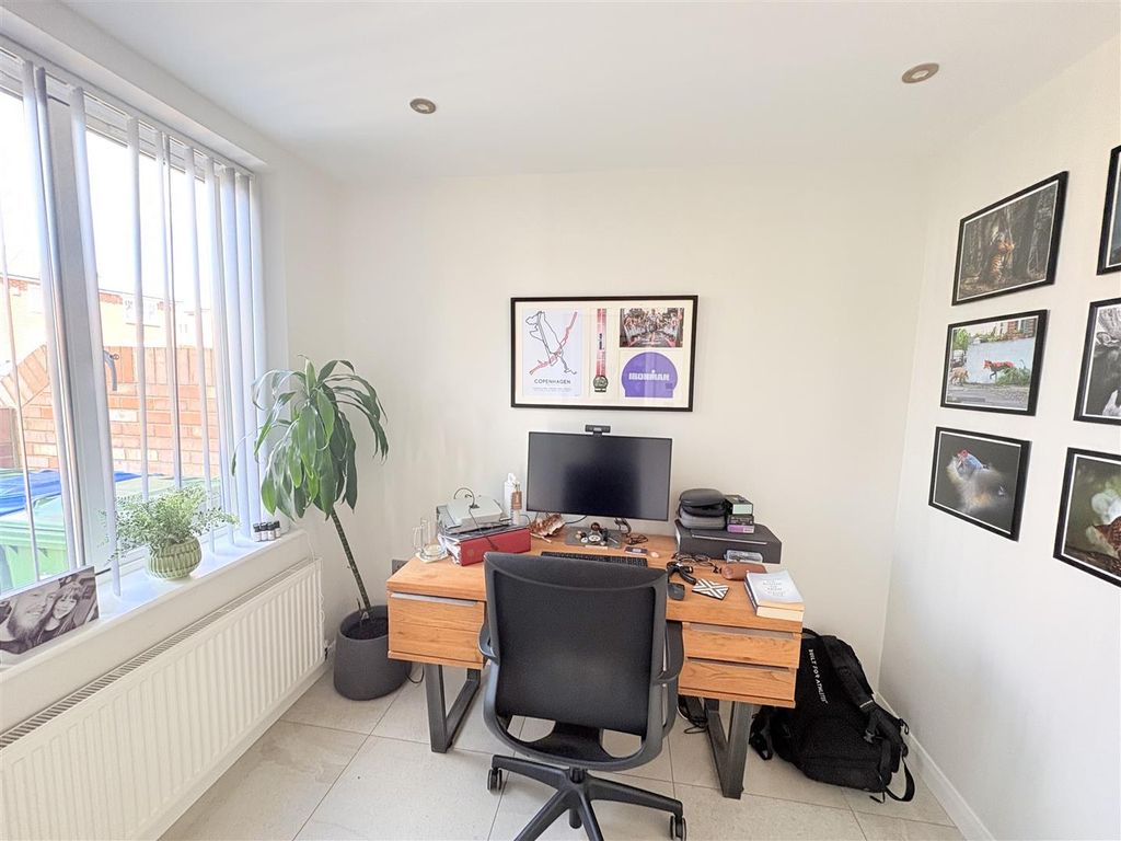 Property photo 3 of 18 Img_4962.Jpeg