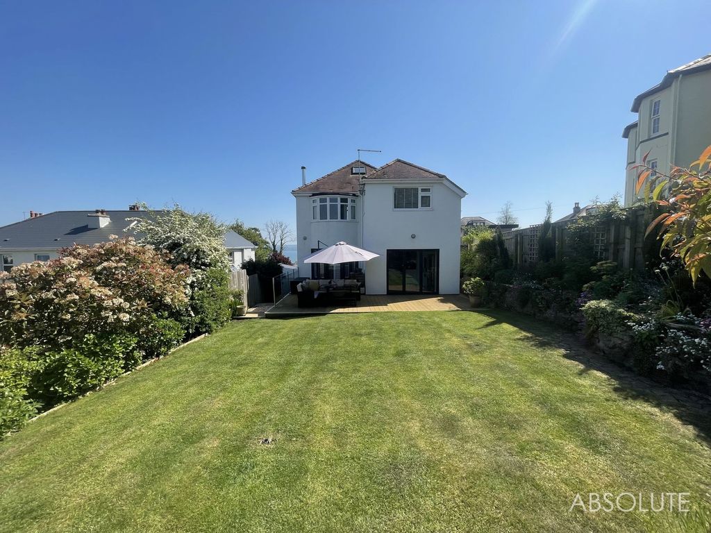 Property photo 1 of 34
