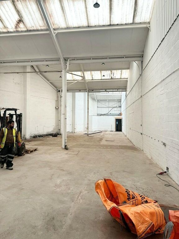 Property photo 2 of 5 3959031