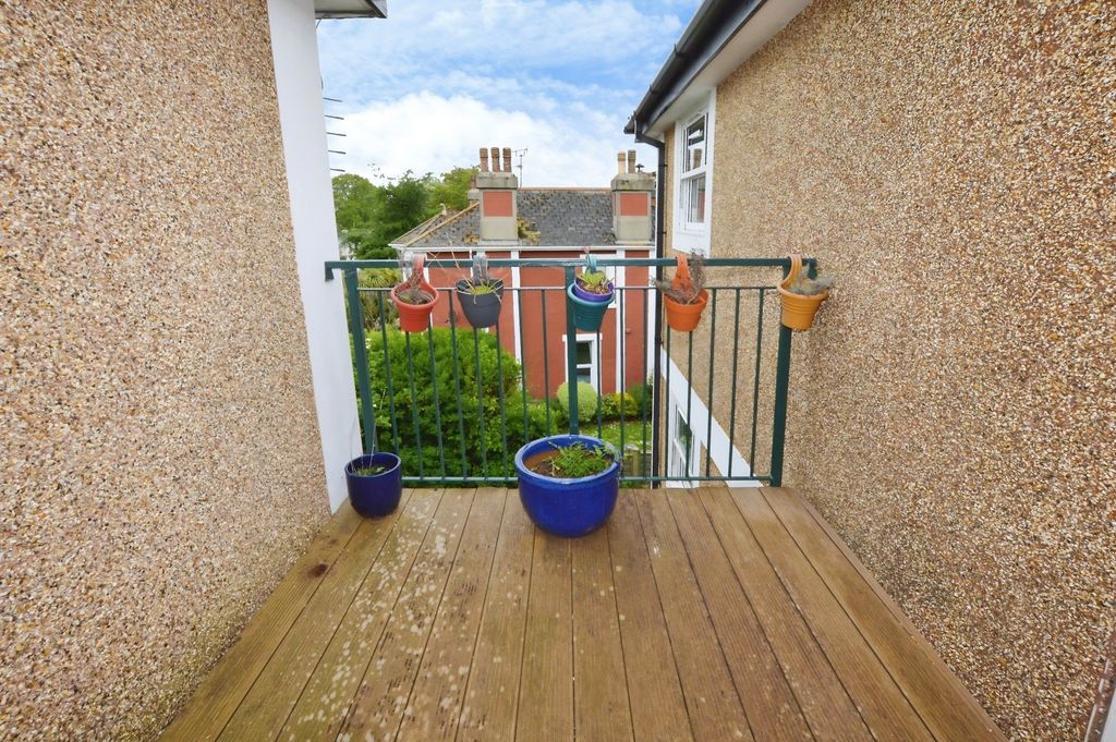 Property photo 2 of 10 Pbox-Img.Jpg