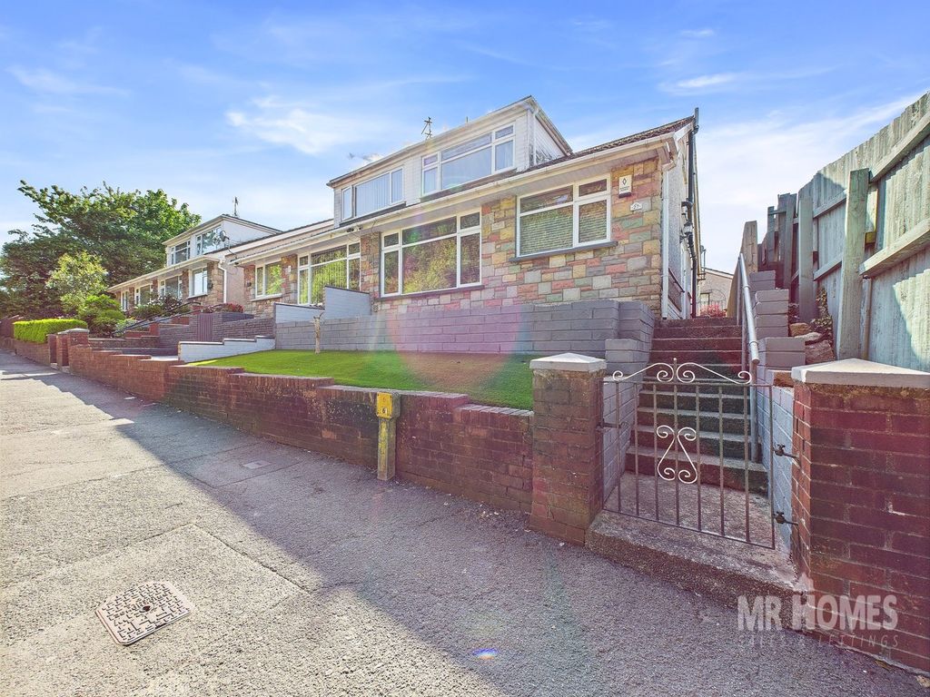 Property photo 1 of 43