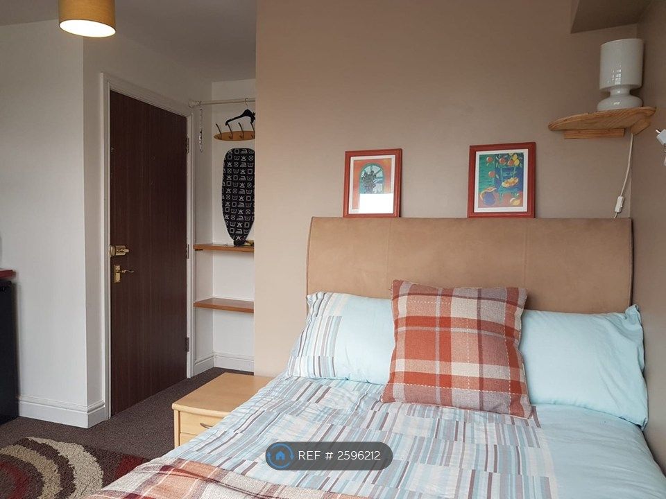 Property photo 3 of 18