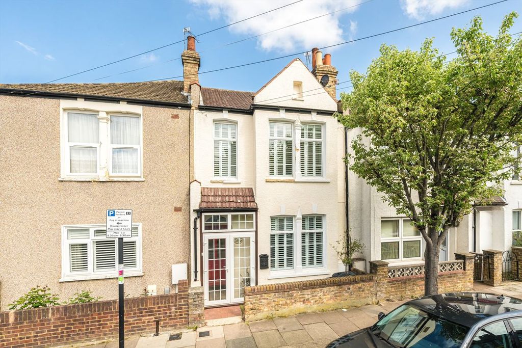 Property photo 1 of 11