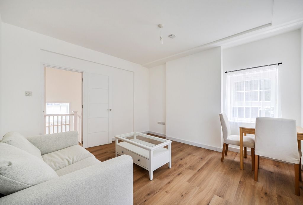 Property photo 1 of 10 1480261-8-6A3142A...