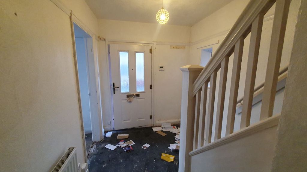 Property photo 3 of 21