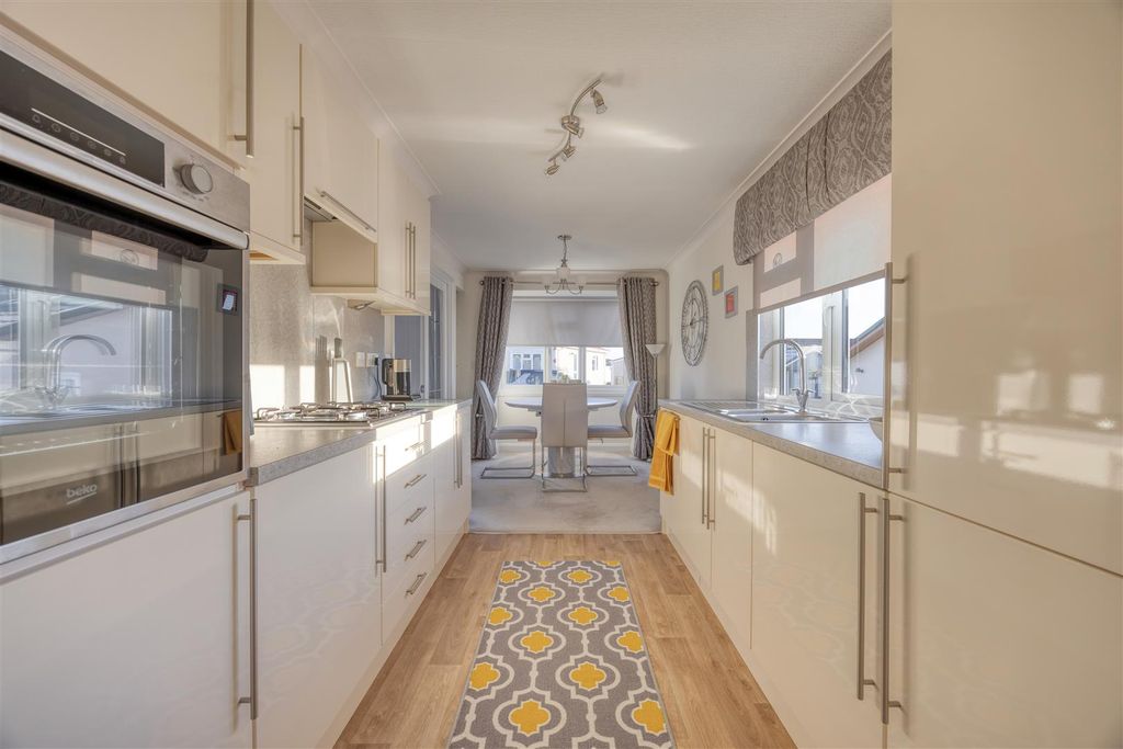 Property photo 3 of 19 8_Maple_Crescent_Red_Deer_Village_011.Jpeg