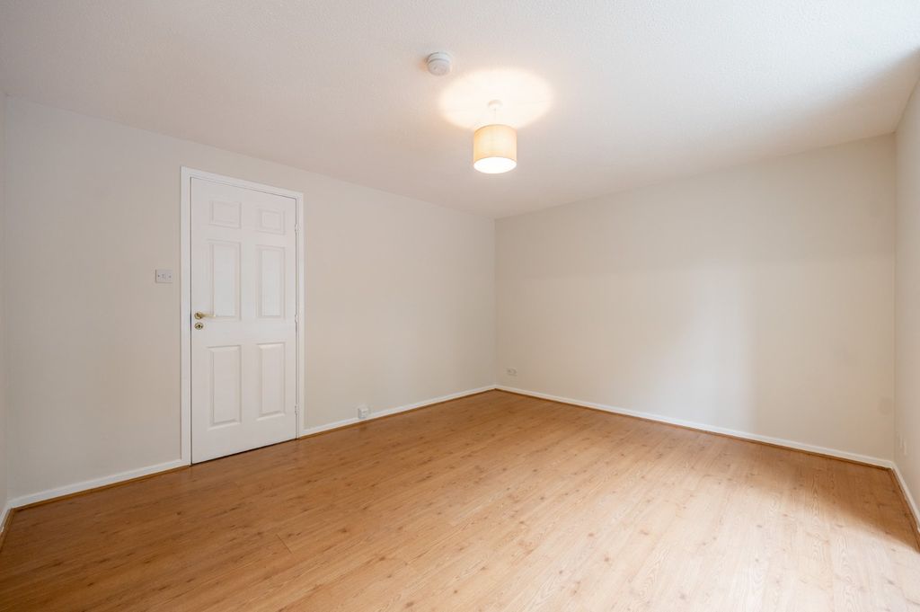 Property photo 3 of 10 Picture No. 04