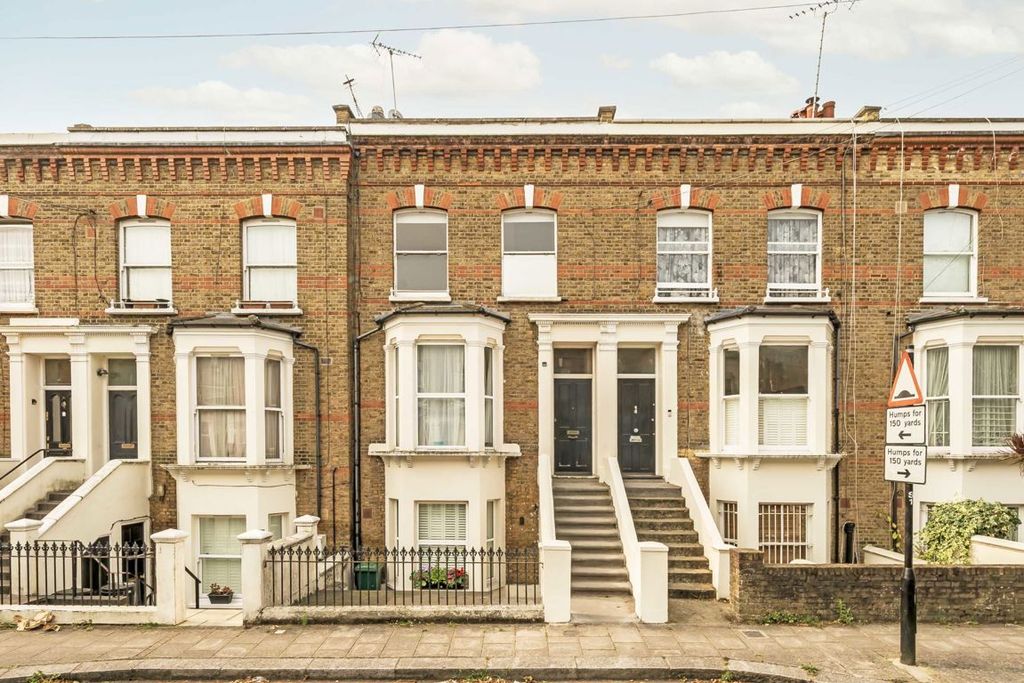 Property photo 1 of 6