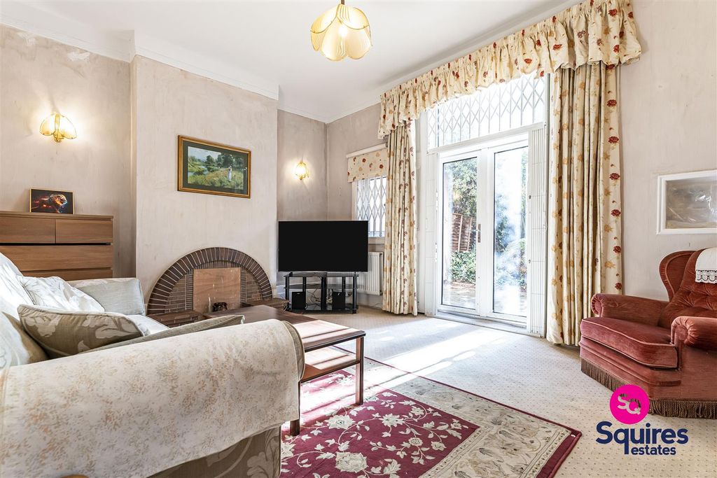 Property photo 3 of 25