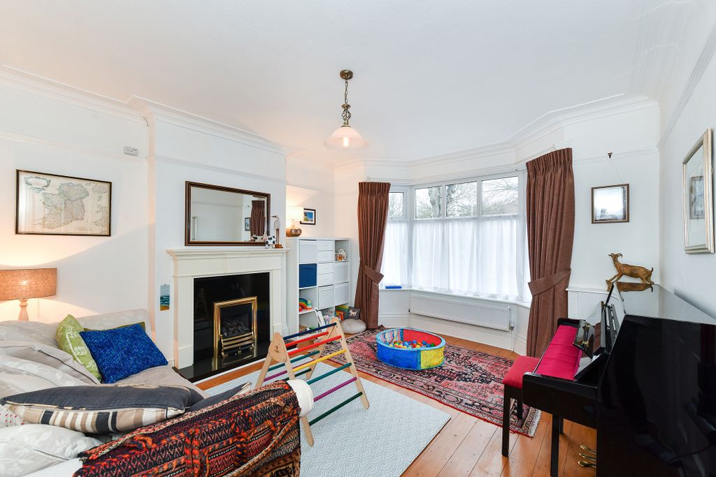 Property photo 2 of 24