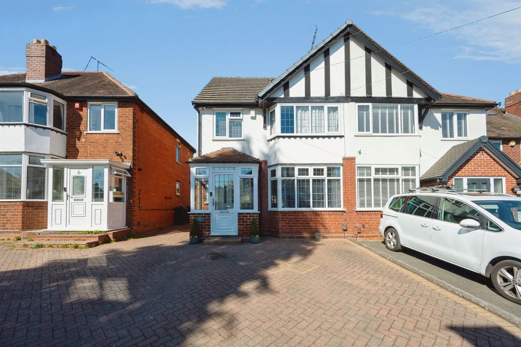 Property photo 1 of 21