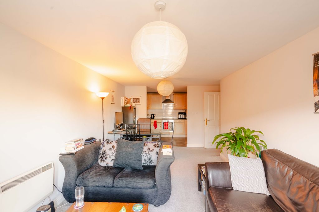 Property photo 3 of 11 10