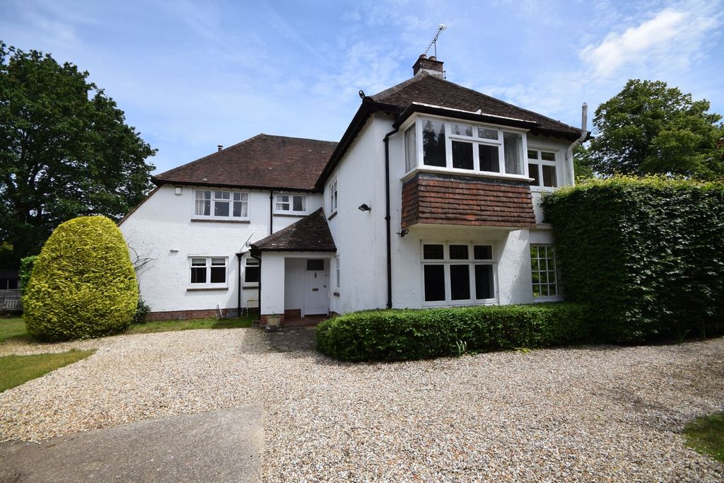 Property photo 1 of 24