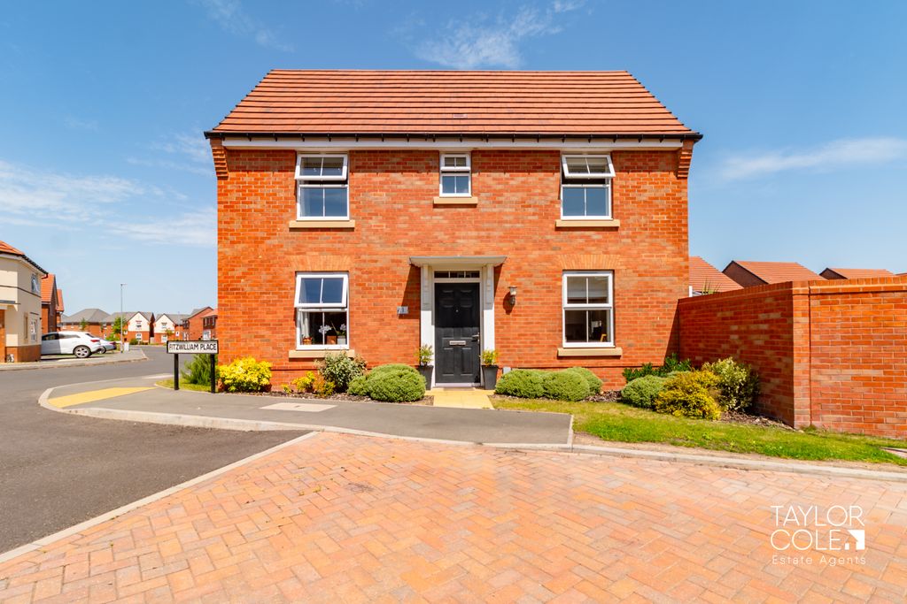 Property photo 1 of 32