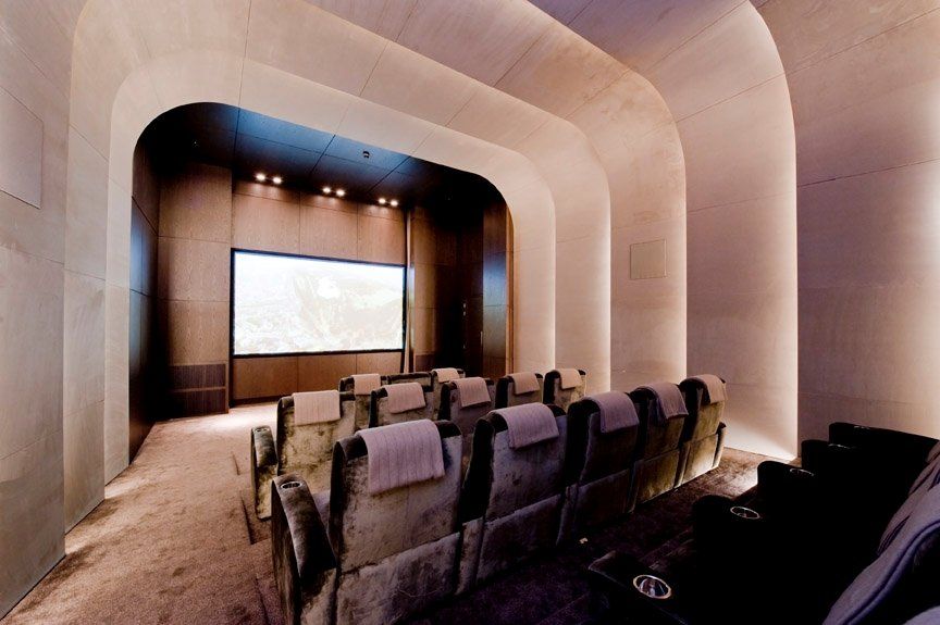 Property photo 3 of 23 Cinema