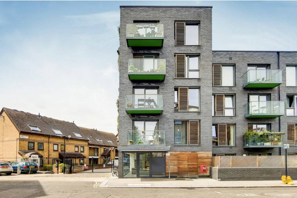 Property photo 1 of 10