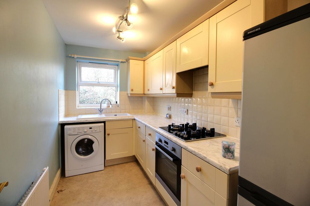 Property photo 2 of 5