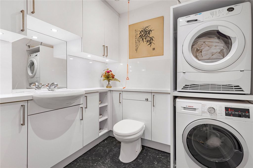 Additional image 12 of 3 bed flat for saleThe Cloisters, Pegasus Grange OX1.