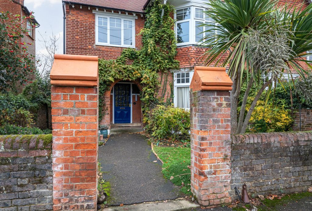 Property photo 2 of 9 1384137-11-69248F...