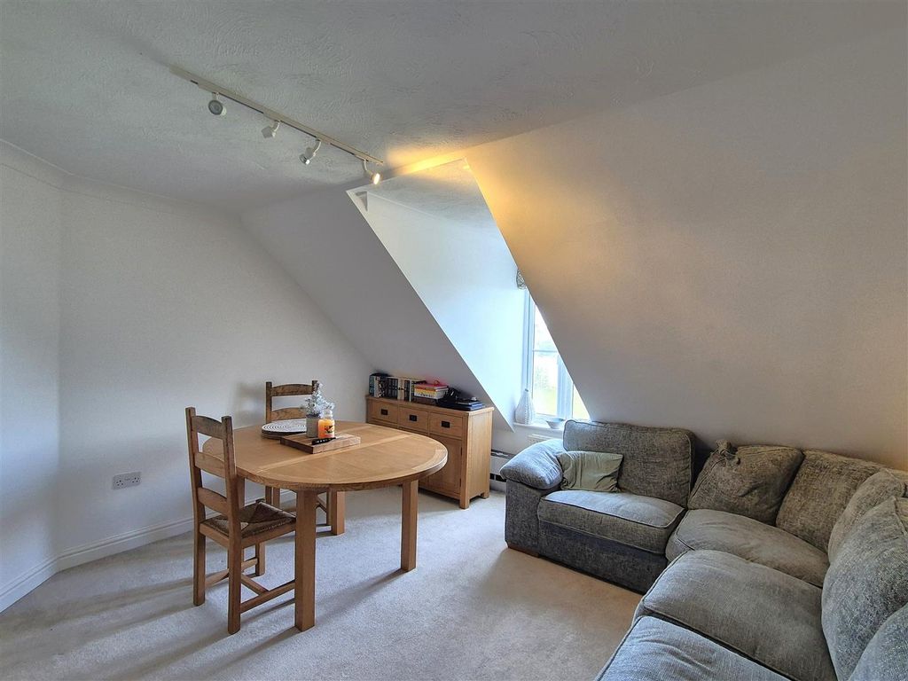 Property photo 3 of 11 Living Room.Jpg