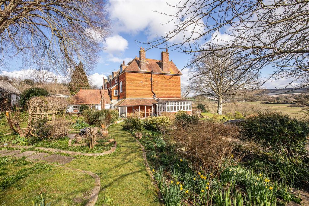 Property photo 1 of 49 Riverdale11.Jpg