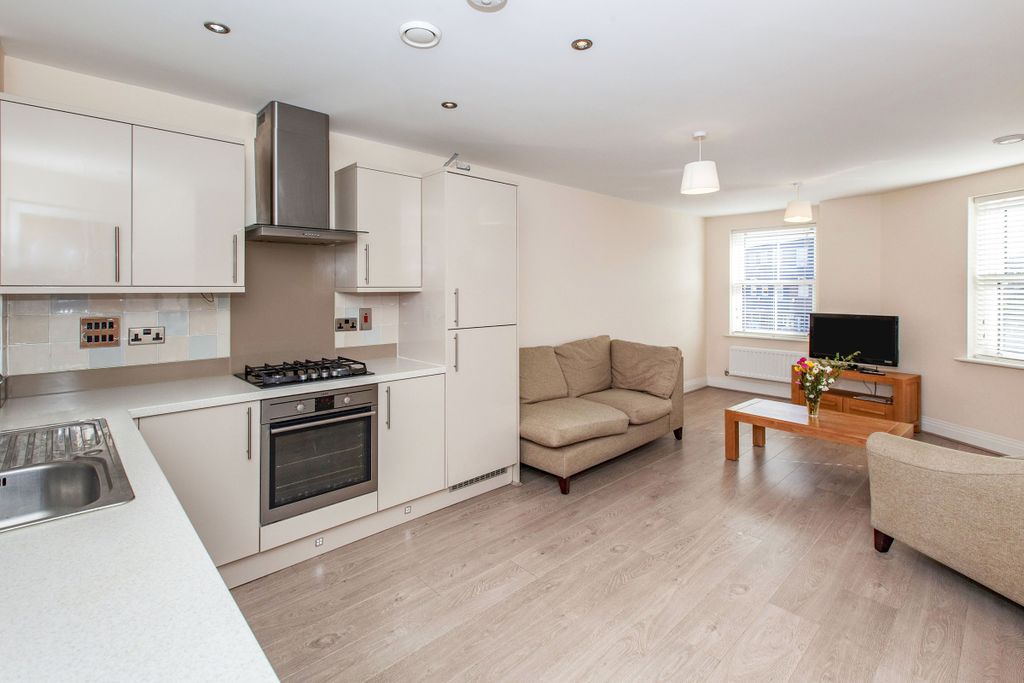 Property photo 2 of 7 B0486214-8640-4843-8