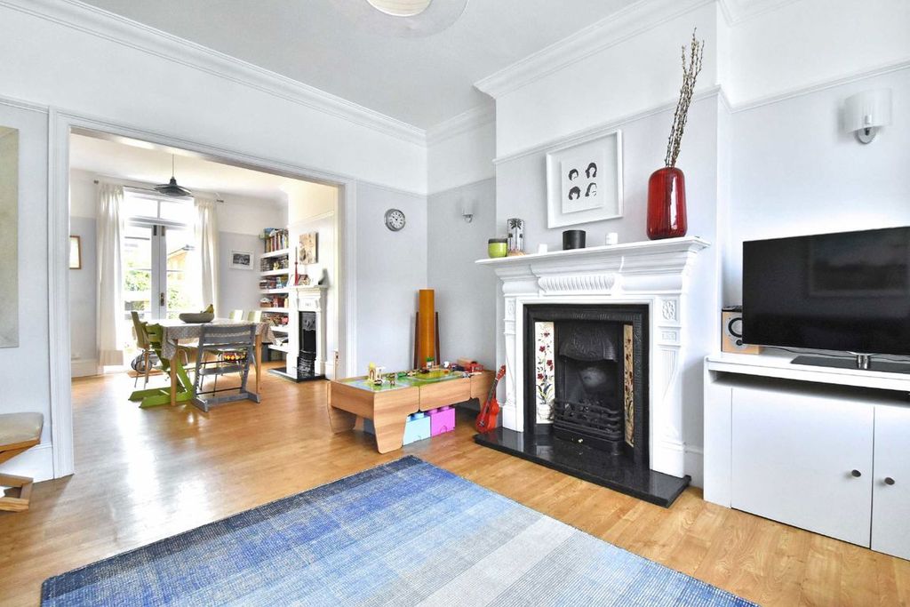 Property photo 2 of 6