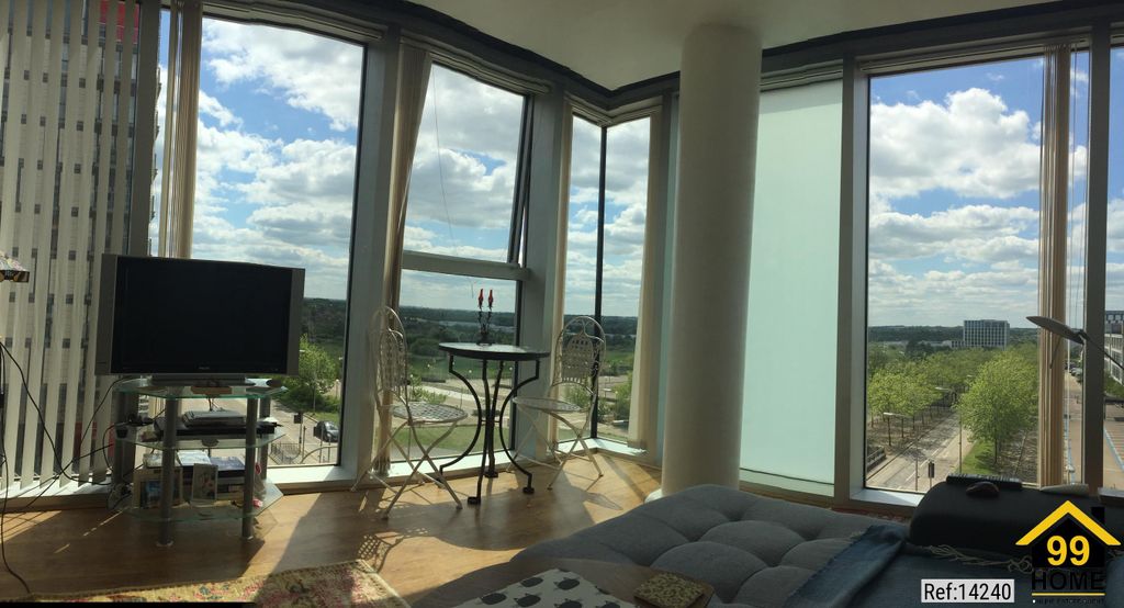 Property photo 2 of 12 Photo 1