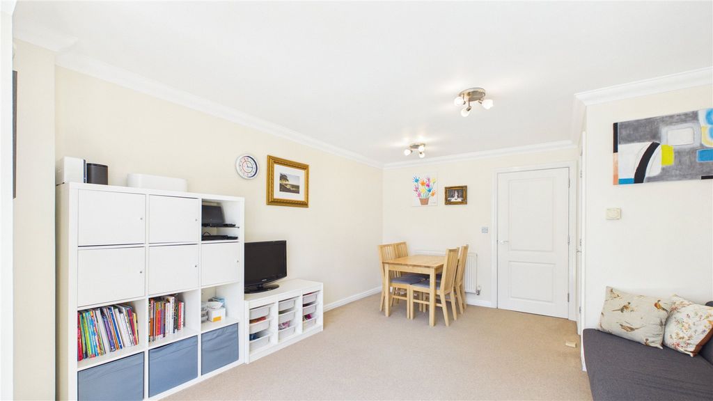 Property photo 3 of 11 Picture 3