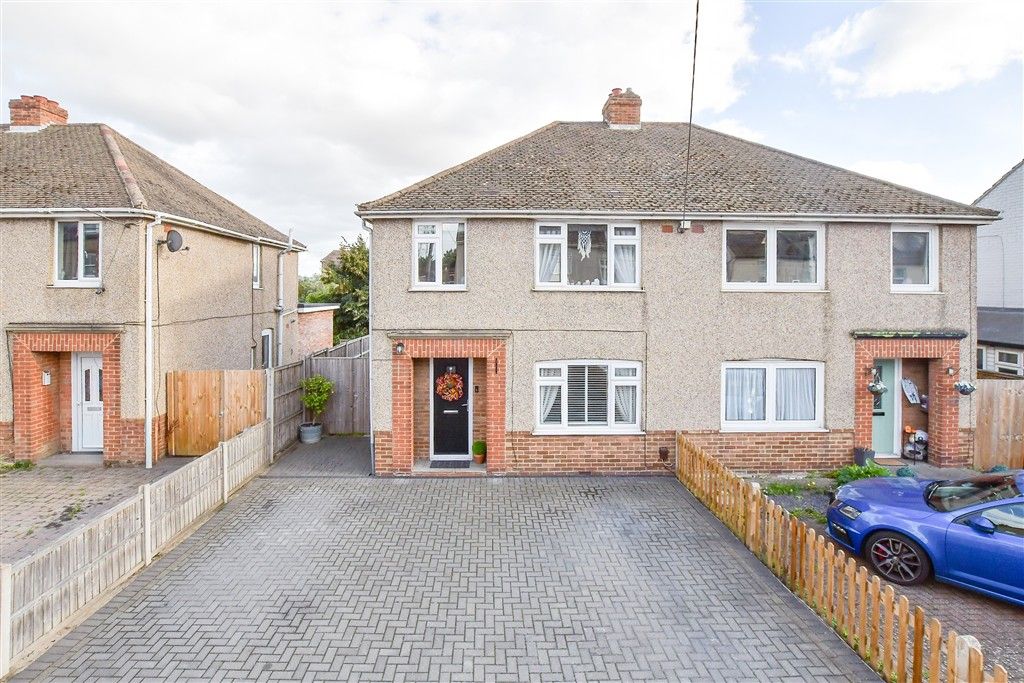 Property photo 1 of 14 External Feature