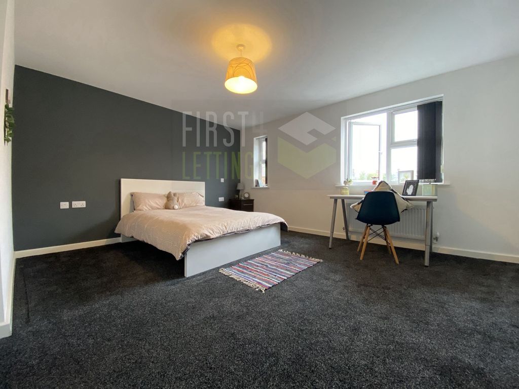 Property photo 1 of 22 Photo 7