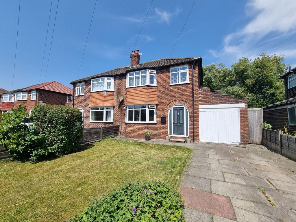 Property photo 1 of 24