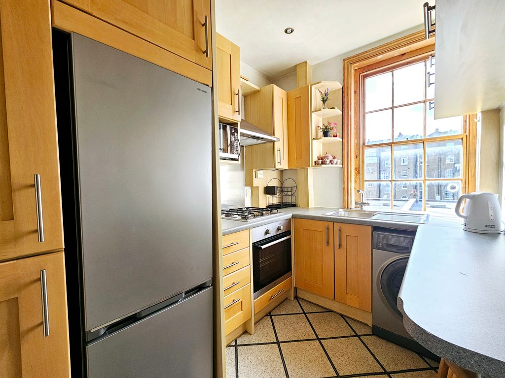 Property photo 3 of 4