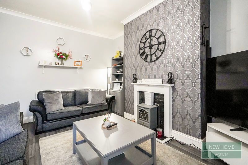 Property photo 3 of 13 Photo 8