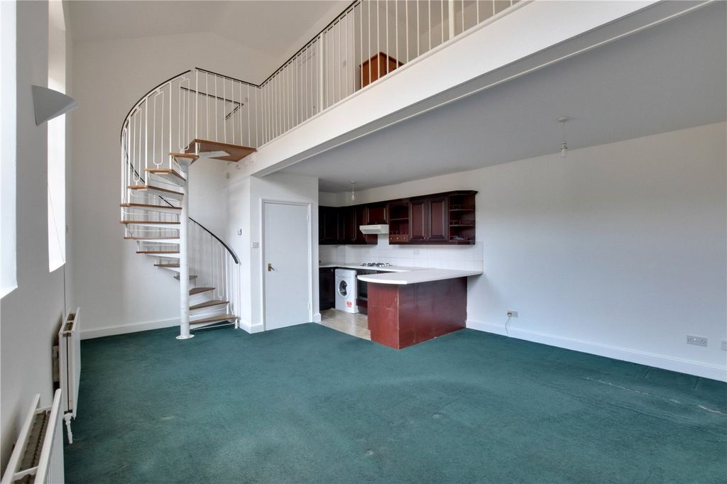 Property photo 2 of 11 Picture No. 04