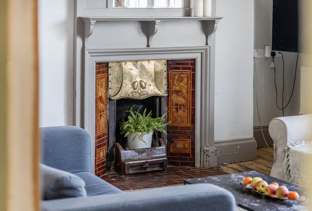 Property photo 3 of 19 Fireplace