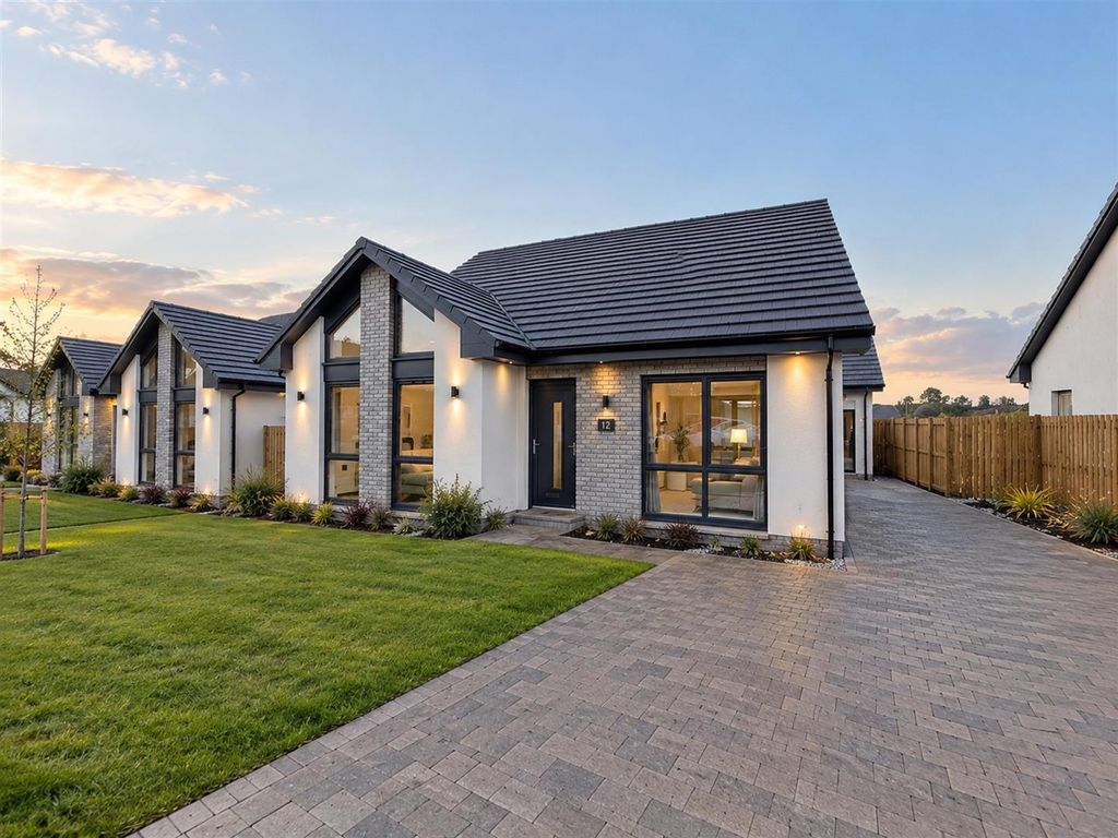 Property photo 1 of 13 External