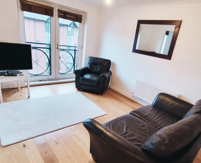 Property photo 2 of 14