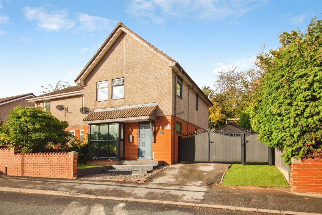 Property photo 1 of 22