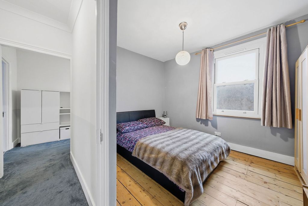 Property photo 3 of 20