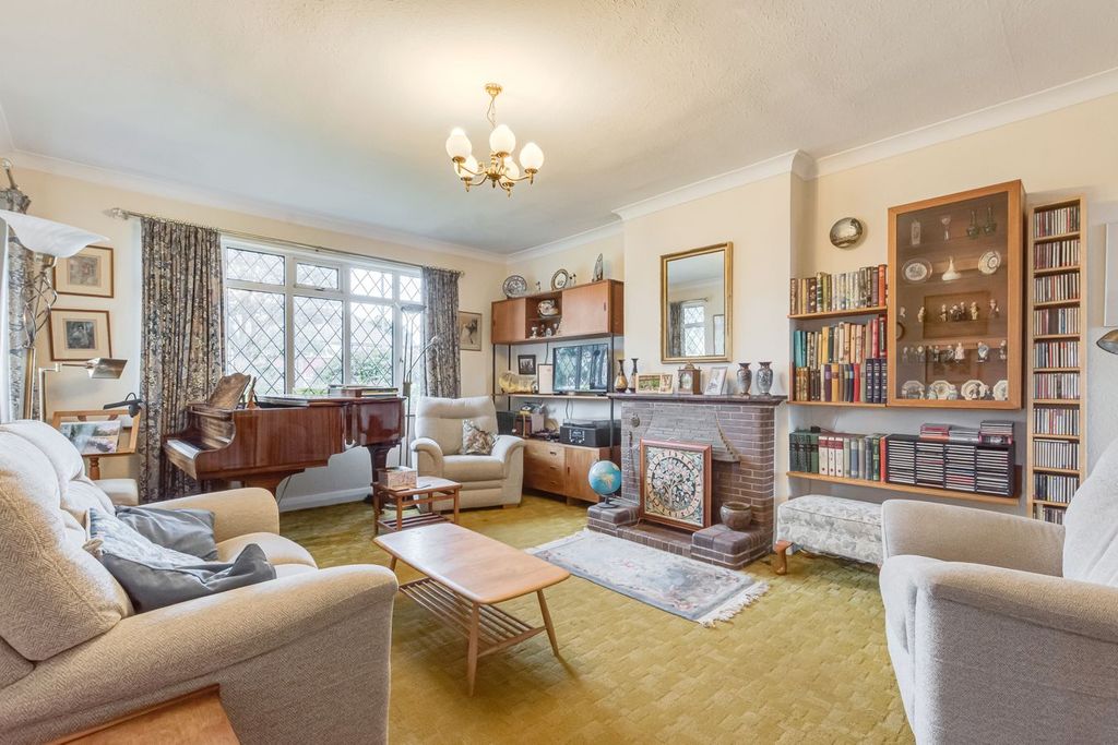 Property photo 3 of 15