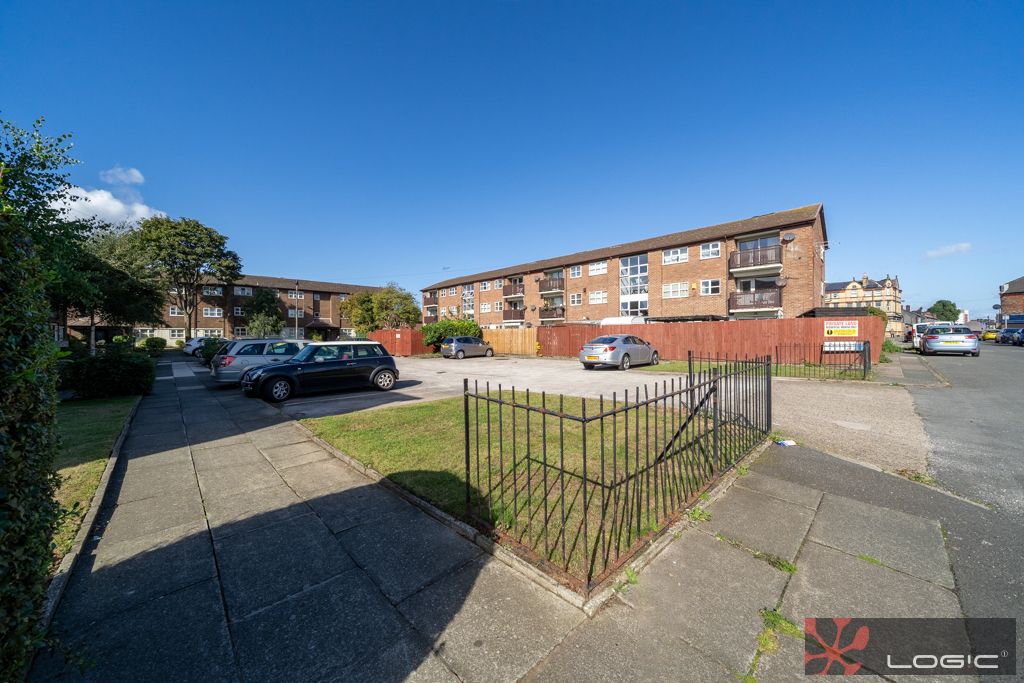 Property photo 1 of 23